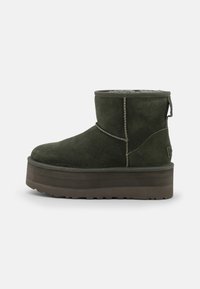 UGG Botki na platformie