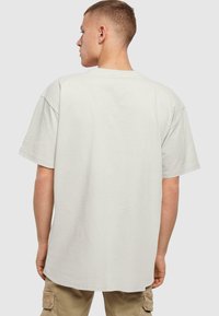 Merchcode HAPPINES HEAVY  TEE - Camiseta estampada - lightasphalt