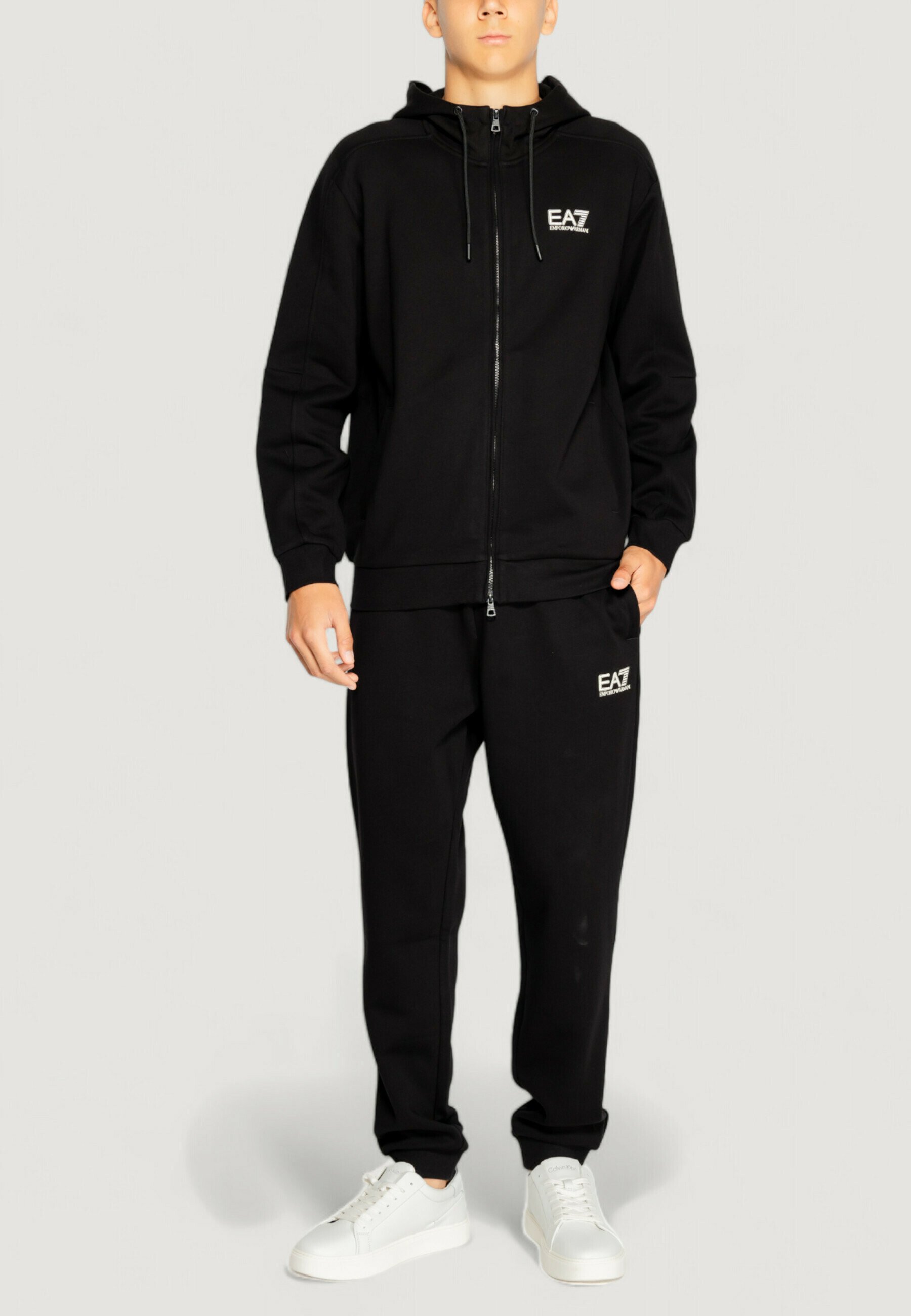 Emporio Armani Tuta Felpata Outfit Con Tuta Sportiva Nera Armani