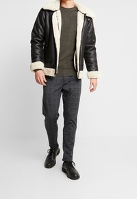 Kronstadt Stickad tröja - dark green