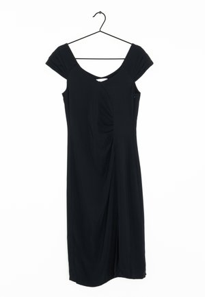 Schwarzes Kleid mit quadratischem Ausschnitt, kurzen Kappenärmeln und gerafftem Vorderteil. Aus glattem Stoff mit fließender Silhouette.