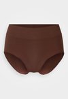 SMOOTH HIPSTER - Slip - walnut