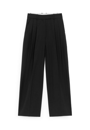 Black wide-leg trousers with front pleats, belt loops, and side pockets, designed for a tailored fit.