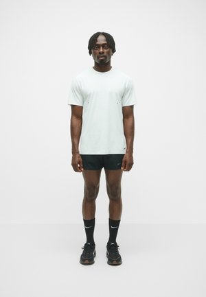 RUN PINNACLE TOP - Sportfelső - summit white