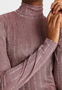 VILA Stickad tröja - light pink