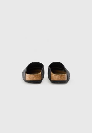 Uvrstitev 10: Birkenstock - AMSTERDAM FE ANTHRACITEN - REGULAR - Natikači