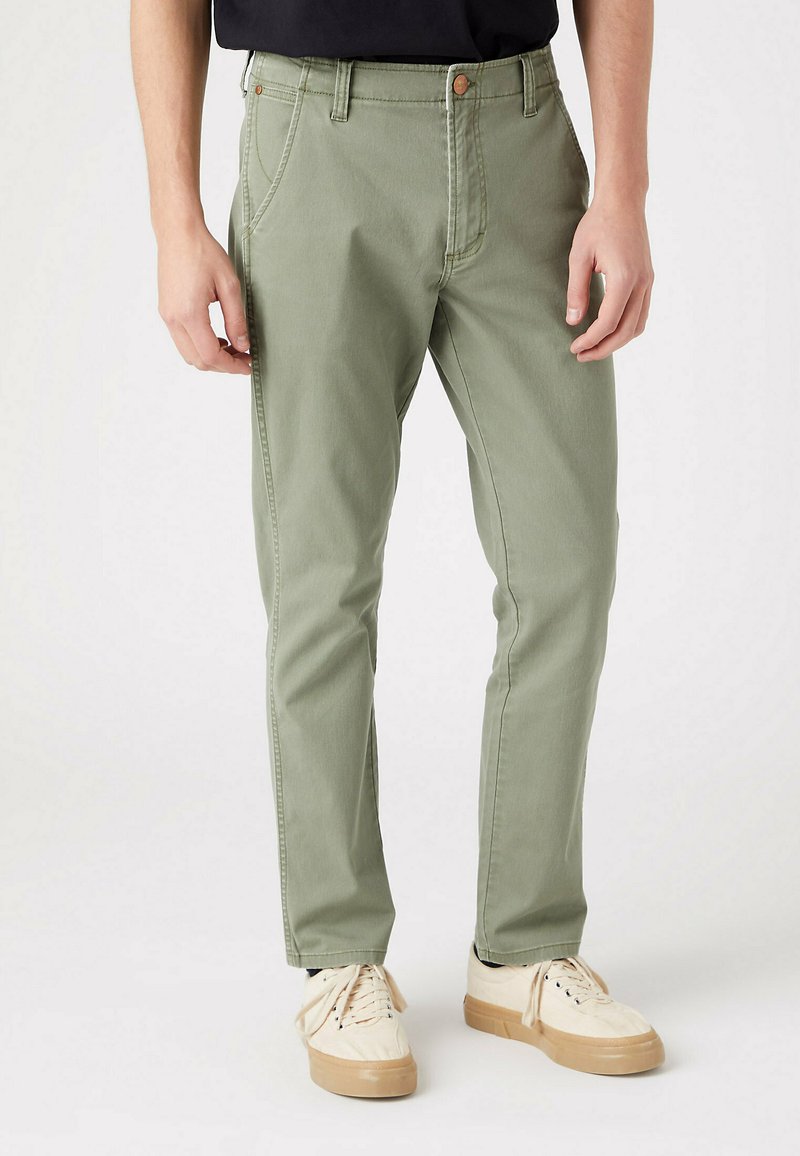 Wrangler CASEY JONES - Chinos - deep lichen green/light green - Zalando.de