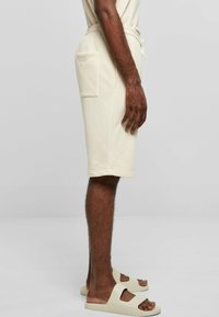Urban Classics LOW CROTCH - Shorts - whitesand