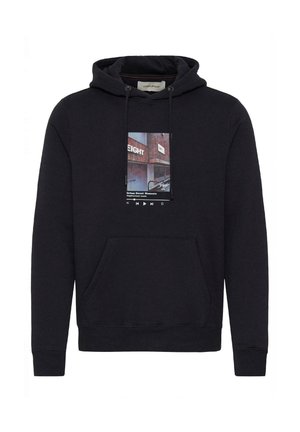 Sort hoodie lavet af bomuldsblanding, med en frontlomme, snoretræk i hætten og et grafisk print centreret på brystet.