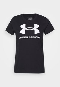 Svart bomullströja med en stor vit Under Armour-logotyp fram, korta ärmar och rundad halsringning. Enkelt design, klassisk passform.