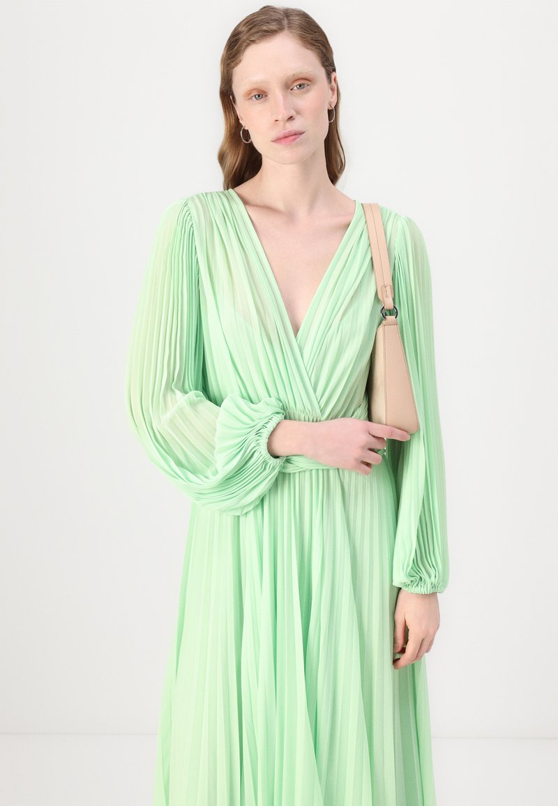 twinset green dress Rent Vila Petite Bridesmaid Halterneck Tulle Midi Dress With Tiered Skirt  In Mint Green main image 0