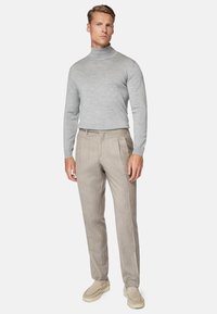 Boggi Milano Kelnės - sand