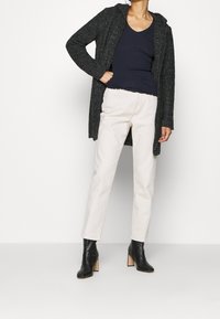 Esprit Jeans straight leg - off-white