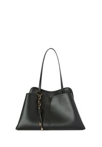Borsa a mano nera in pelle con texture liscia, silhouette triangolare, due manici lunghi e dettagli dorati su chiusura e logo.