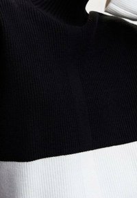 Mango Sweter