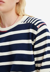 Desigual Sweter