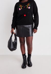 Vero Moda Curve Sweter