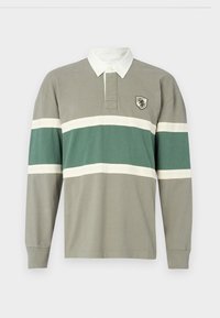 Vald, moon mist/arctic wolf/dark forest