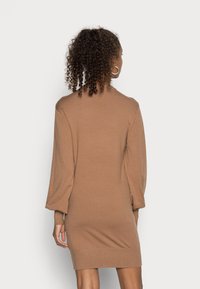 ONLY ONLLABELLE LIFE - Vestido de malha - toasted coconut