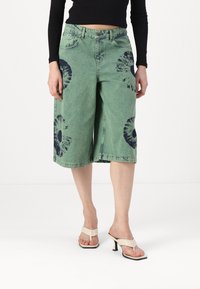 The Ragged Priest ORACLE RELEASE  - Shorts di jeans - green