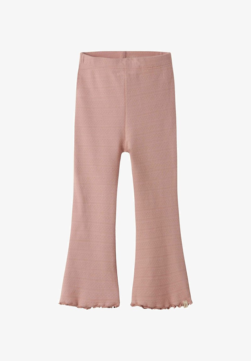 Roosad kootud väikelapse püksid, millel on peen tekstuuriga muster ja flared jalgadega, kaunistatud volangidega äärtega.