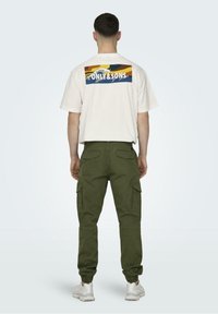 Only & Sons Pantaloni cargo - evergreen