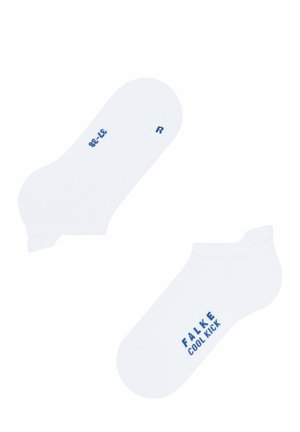 Chaussettes blanches de cheville avec un motif texturé, marquées du texte bleu "FALKE COOL KICK" et de la taille 36-38, présentant une forme contournée.