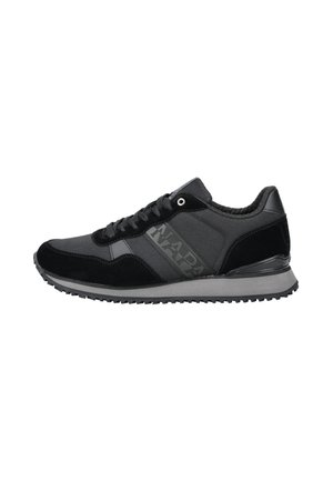 Scarpe da ginnastica nere caratterizzate da un mix di pelle scamosciata e materiali sintetici, punta rotonda, design con lacci e suole texturizzate per una migliore aderenza.