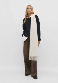 Stradivarius BRUSHED - Huivi - dark grey
