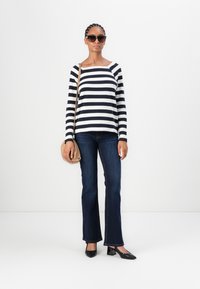 TOM TAILOR STRIPED CARRE NECK - Pikkade varrukatega topp - lunar eclipse/off white