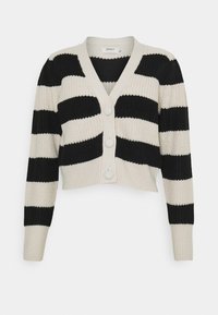 Cardigan court rayé noir et crème avec un col en V, cinq boutons sur le devant, et une texture côtelée aux manches et à l'ourlet.