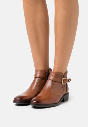 LEATHER - Kotníková obuv - cognac