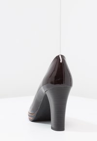 Marco Tozzi Escarpins à talons hauts - dark red