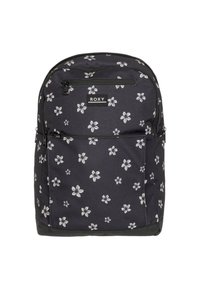 Mochila de tela negra con patrones florales blancos, un bolsillo frontal con cremallera y un parche con logo. Material texturizado con correas de hombro ajustables.