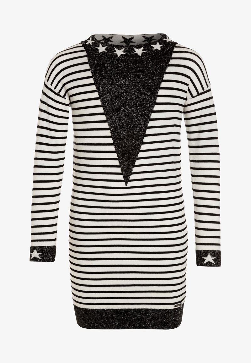 Černo-bílé pruhované šaty s V-širokým třpytivým černým panelem, hvězdnými akcenty na výstřihu a manžetách, dlouhé rukávy, čisté vertikální linie.