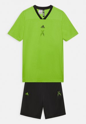 UNISEX SET - Sportovní tričko - semi solar green/black/core black/solar green