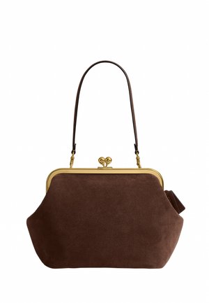 Braune Wildleder-Handtasche mit goldenem Metallrahmen und Verschluss, mit einem braunen Ledergriff zum Tragen.