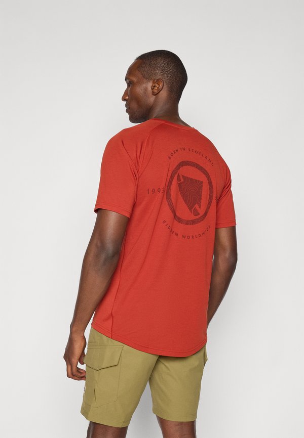 LOOP TECH TEE - Sports T-shirt - brick