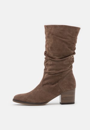 Botas - brown
