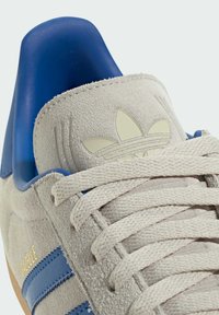 adidas Originals GAZELLE - Tenisice - alumina blue gum