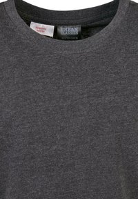 Mørkegrå crew neck t-shirt med "Urban Classics" størrelsesmærke og lille plejemærke med teksten "Hold væk fra ild."