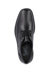 Zwarte lederen dresschoenen met een ronde neus, vetersluiting, gestikte accenten en een geprofileerde binnenzool, glad oppervlak met minimale merkidentificatie.