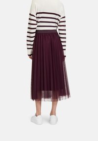 Betty & Co Gonna a campana - dark aubergine