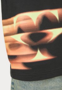 adidas Performance TRAE TEE - Marškinėliai su spaudiniu - black