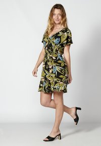 Koroshi SHORT SLEEVE  - Vestito casual - multicolor