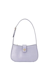 Sac à main en cuir lilas gaufré crocodile avec une forme structurée, matériel doré et fermeture à rabat, doté d'une courte bandoulière.