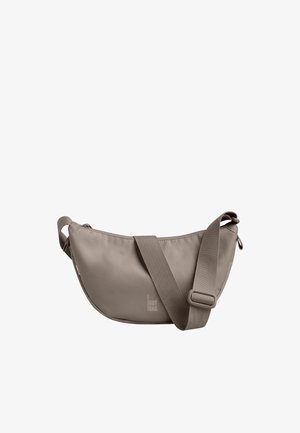 Piccola borsa a tracolla beige con tracolla regolabile e chiusura con zip, con logo "GOT BAG." al centro davanti.