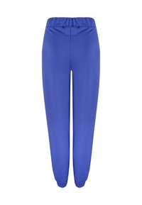 Blaue Sweatpants aus weichem Stoff, mit einem elastischen Bund und Bündchen, locker geschnitten und ohne sichtbare Taschen oder Muster.