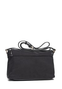 Borsa a tracolla in nylon nero con una texture liscia, caratterizzata da rifiniture in pelle, tracolla regolabile e design semplice. Nessun ornamento o motivo visibile.