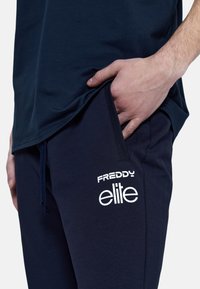 Freddy JOGGERS ELITE - Pantalones deportivos - dark sapphire